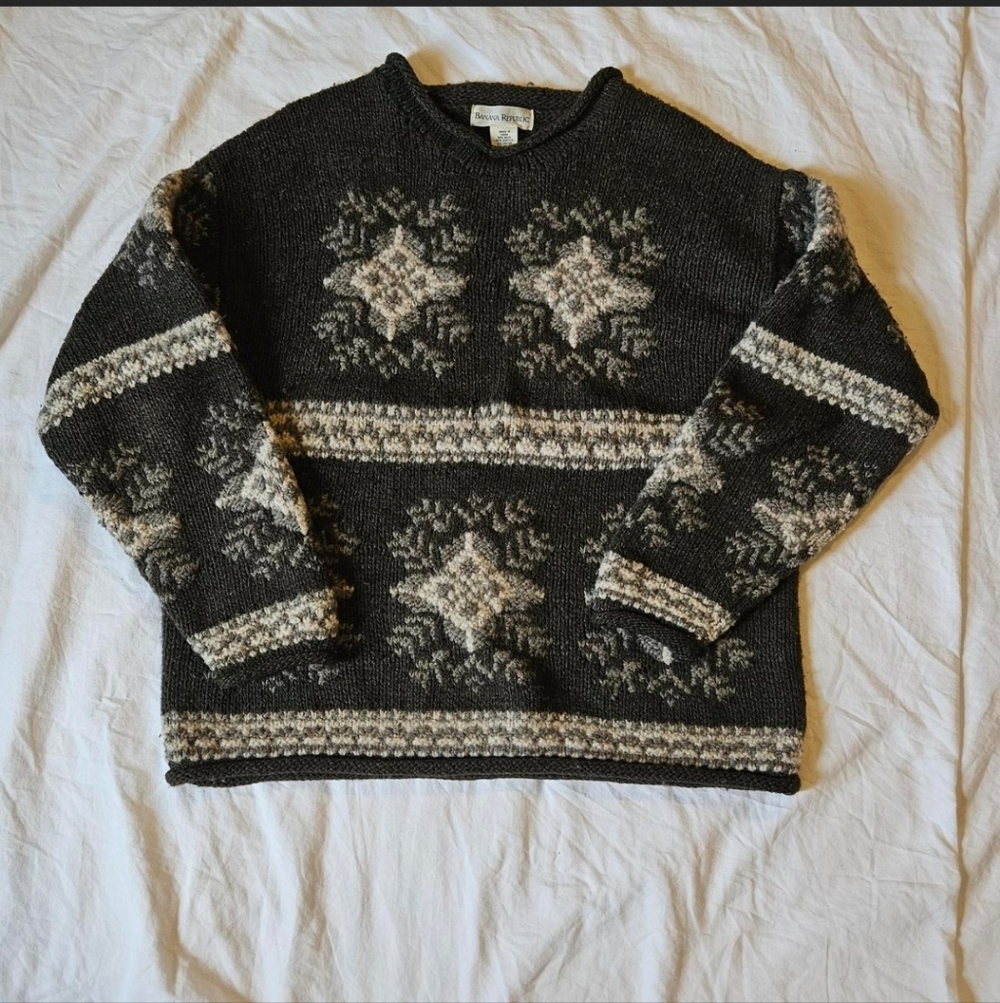 Women's Wool Patterned Sweater - image 1